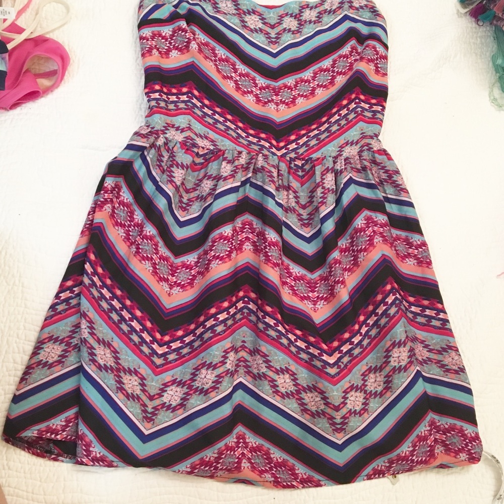 💖Chevron Stripe Strapless Charlotte Russe Dress💖